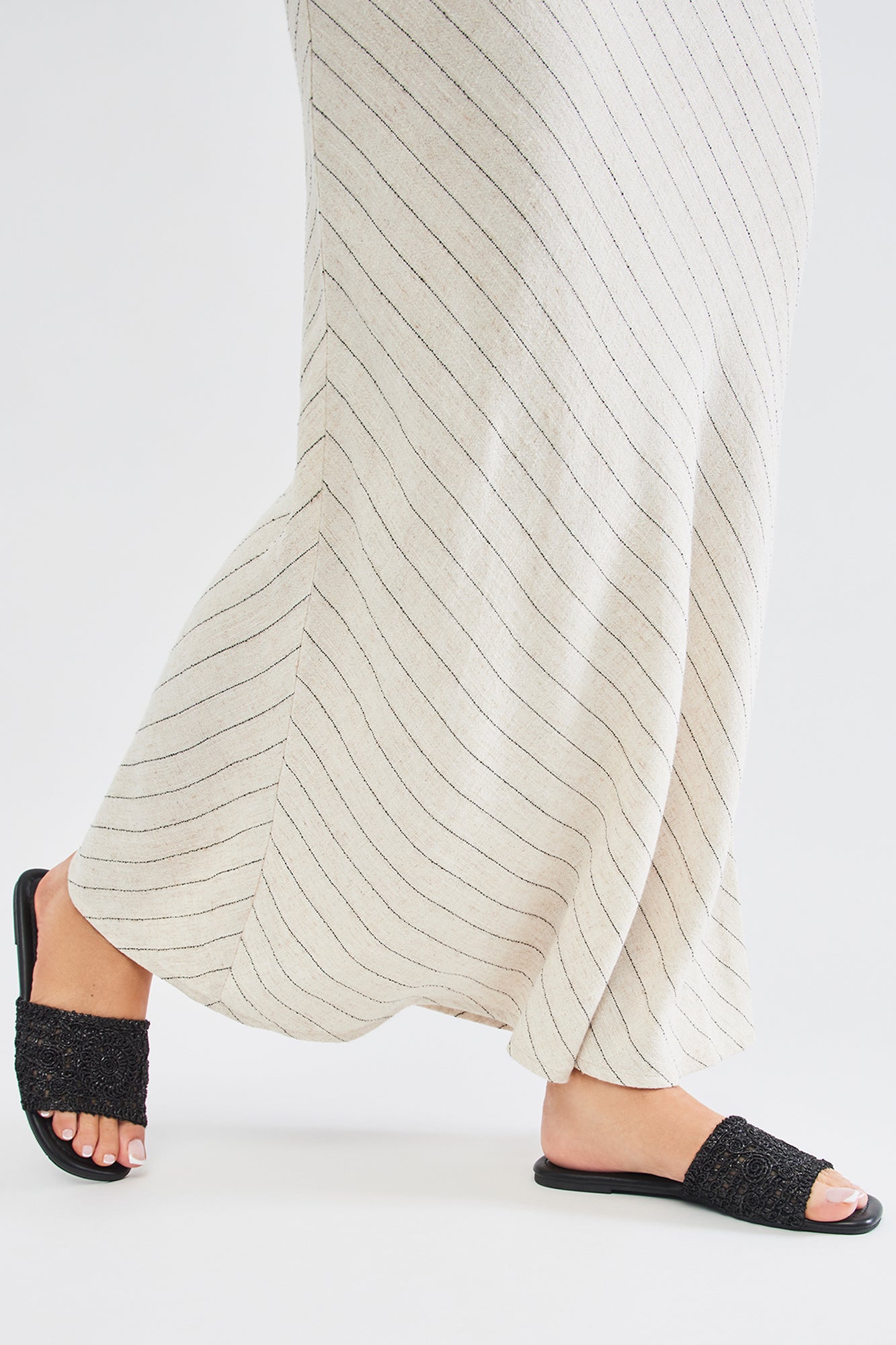 Amozae-Always Carefree Flat Sandals - Black/White