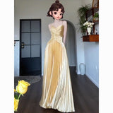 dress Golden Velvet Dress Sling Pleated 2024 Autumn and Winter New Socialite Fashion Elegant Elegant High-End Light Luxury