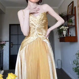 dress Golden Velvet Dress Sling Pleated 2024 Autumn and Winter New Socialite Fashion Elegant Elegant High-End Light Luxury