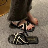 Amozae-2024 Women's Summer New Flat Bottom Two Wear Sandals Simple Fashion Style Cross Over Flat Bottom Beach Sandals