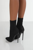 Amozae-Solid Color Pointed-Toe Knitted Boots