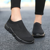 Amozae 2022 Mesh Women Sneakers Breathable Women Flat Shoes Lightweight Casual Shoes Ladies Lace-Up Black Couple Color Socks Shoes